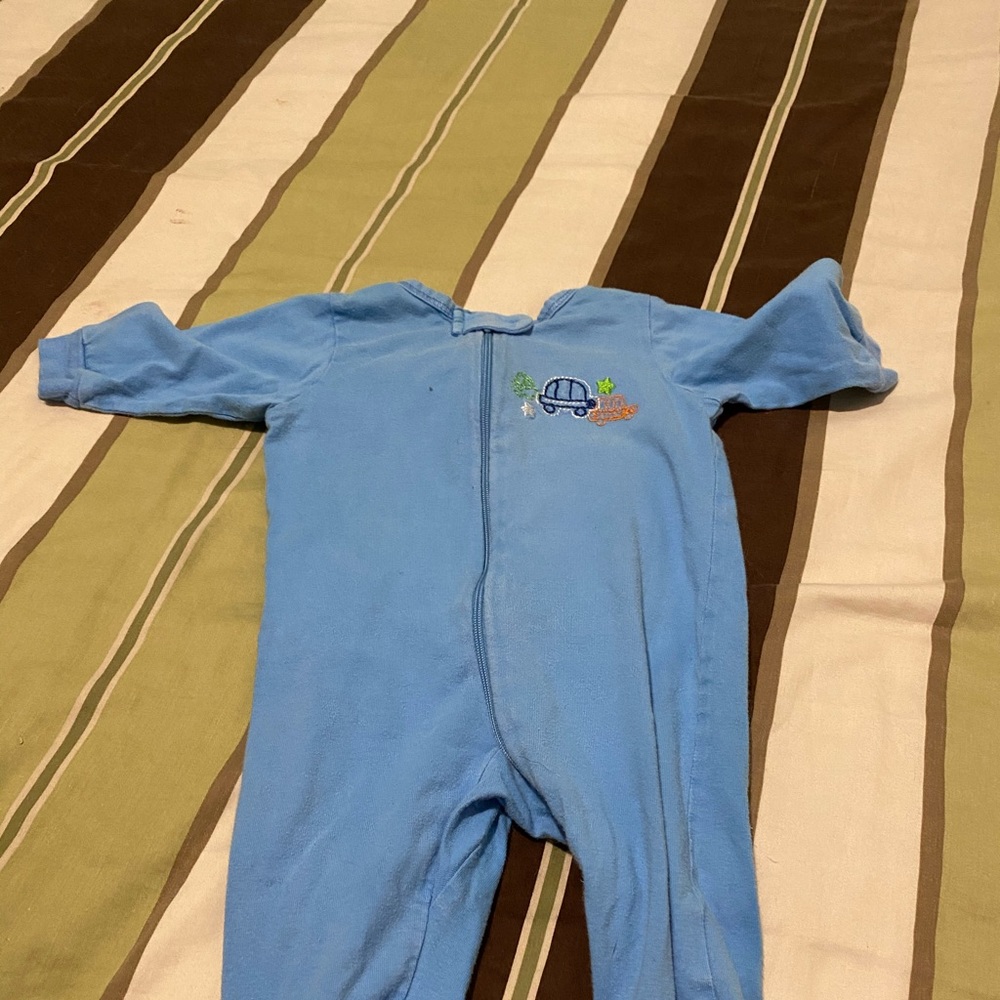 0-3m onesie